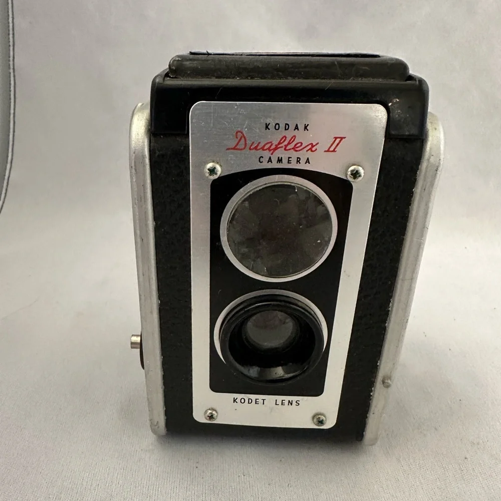 Vintage Kodak Duaflex II camera with Kodet lens
